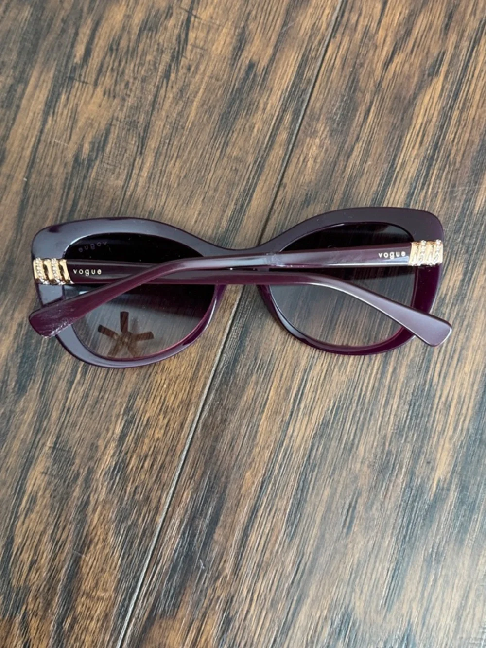 Vogue Women's Oversized Cat-Eye Sunglasses in Plum